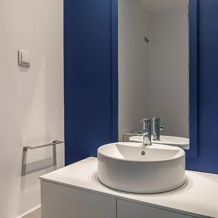 Ando Living - Abrantes 10 House