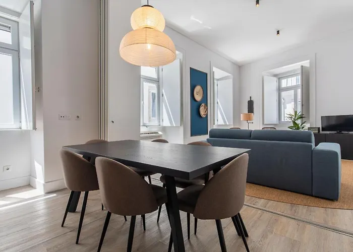 Ando Living - Abrantes 10 House
