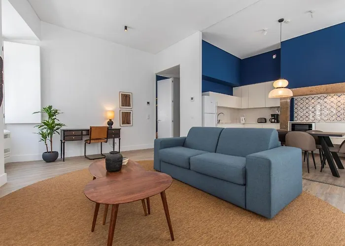 Ando Living - Abrantes 10 House