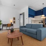 Ando Living - Abrantes 10 House