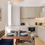 Apartahotel Ando Living - Abrantes 10 House