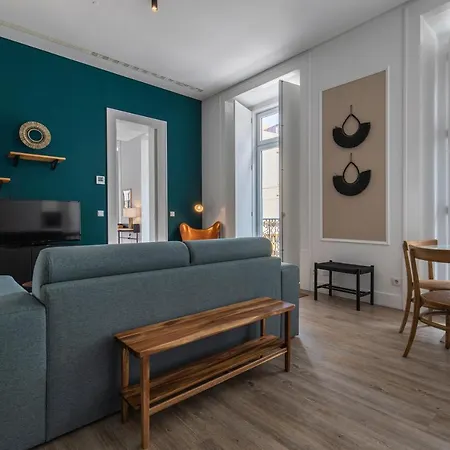 Ξενοδοχείο με διαμερίσματα Ando Living - Abrantes 10 House 4*