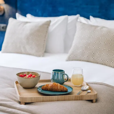 Ando Living - Abrantes 10 House Apartahotel