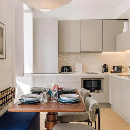 Lägenhetshotell Ando Living - Abrantes 10 House