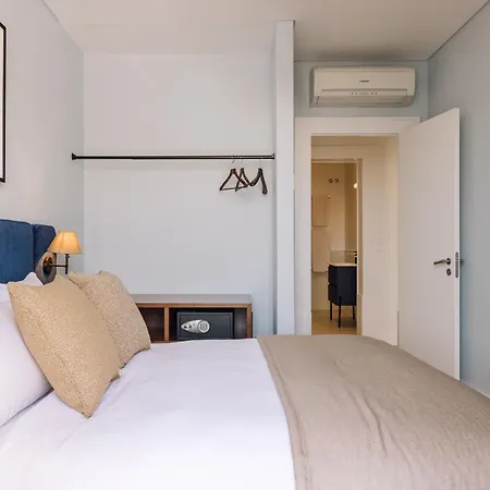 Ando Living - Abrantes 10 House