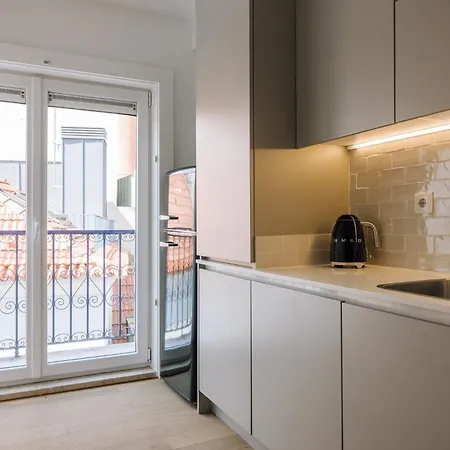 Ando Living - Abrantes 10 House