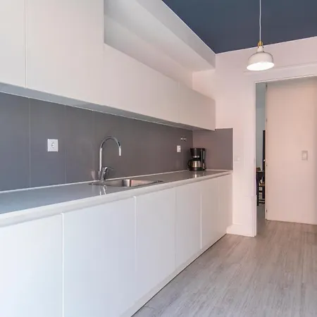 Ando Living - Abrantes 10 House 아파트 *