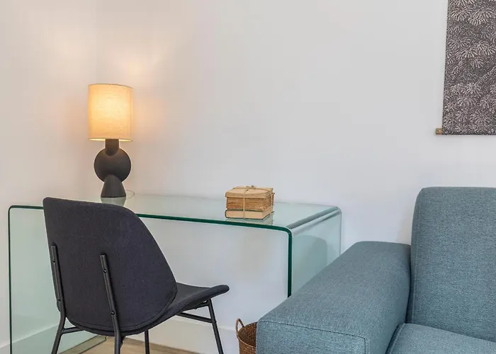 Ando Living - Abrantes 10 House 4*