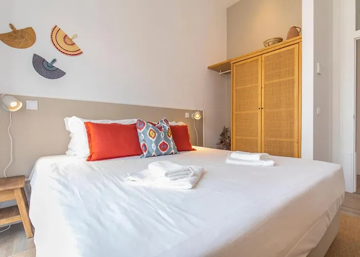 Lejlighedshotel Ando Living - Abrantes 10 House